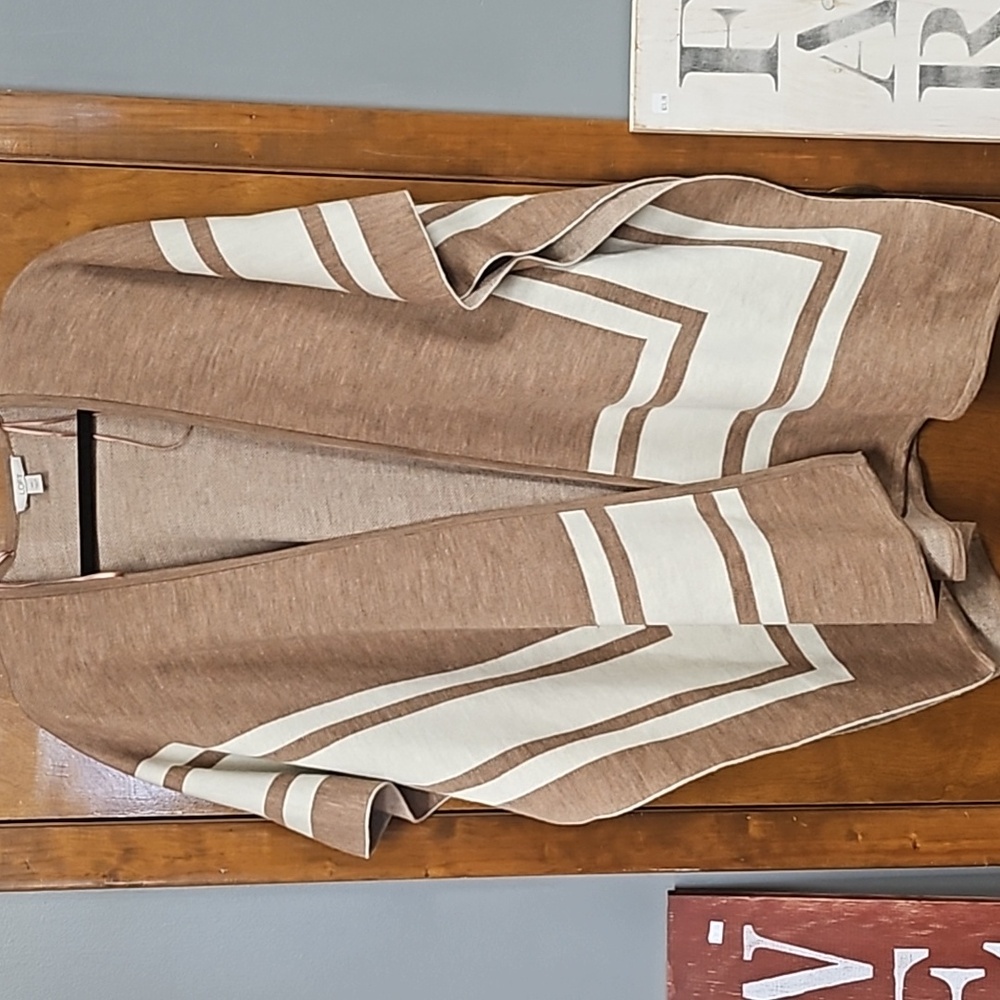 LOFT Border Stripe Poncho Wrap Shrug Tan & White Size M/L - Picture 2 of 8